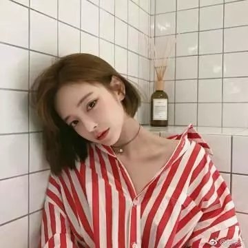 艳妻扮婢记